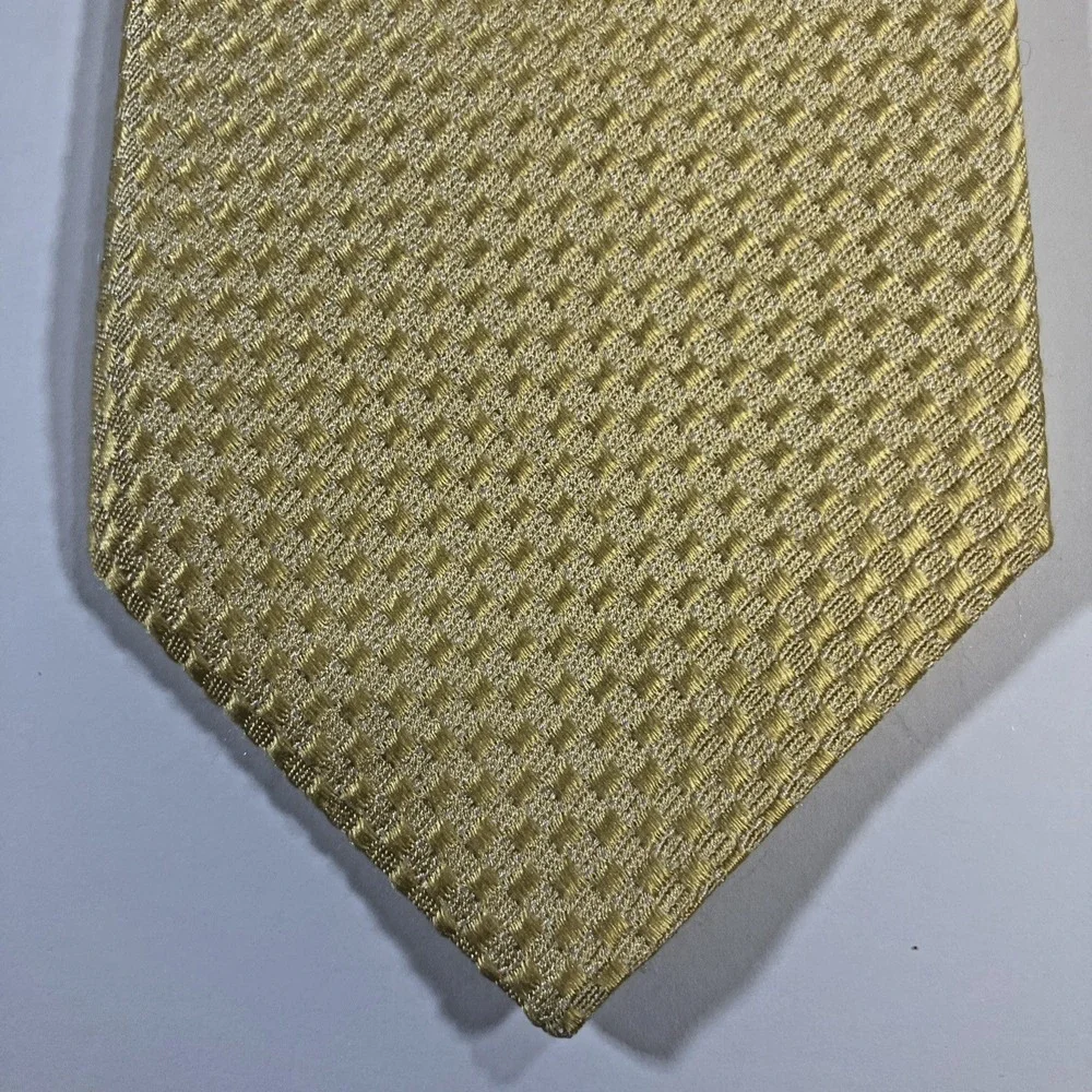 JZ Richards Boulder Yellow Gold Basketweave Diamond Silk Necktie 61